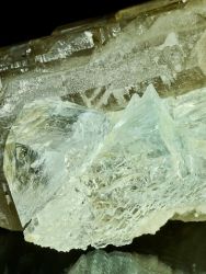 Topaz, záhněda