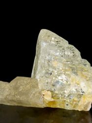 Topaz, záhněda