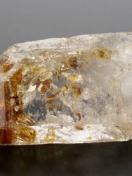 Petroleum quartz