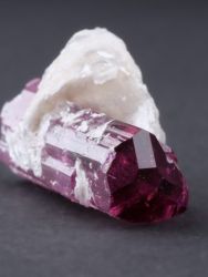Rubelit